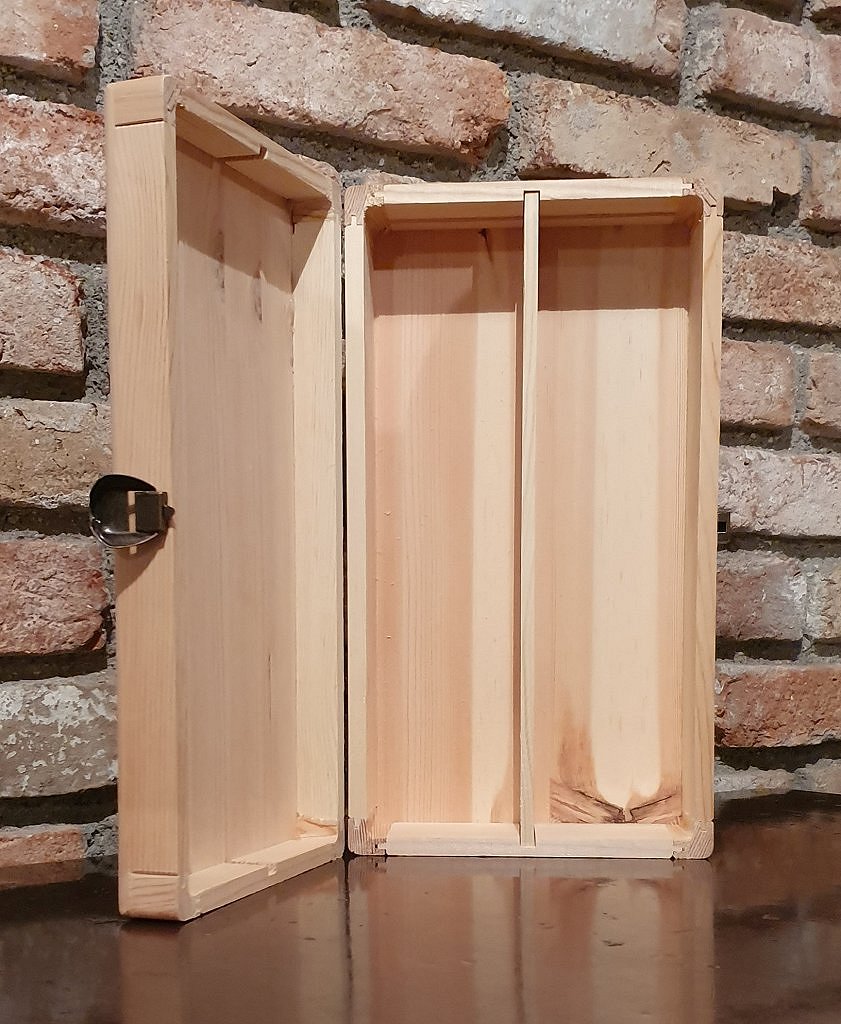 7.ŠKATLA LESENA ZA DVE BUTELJKI.jpg